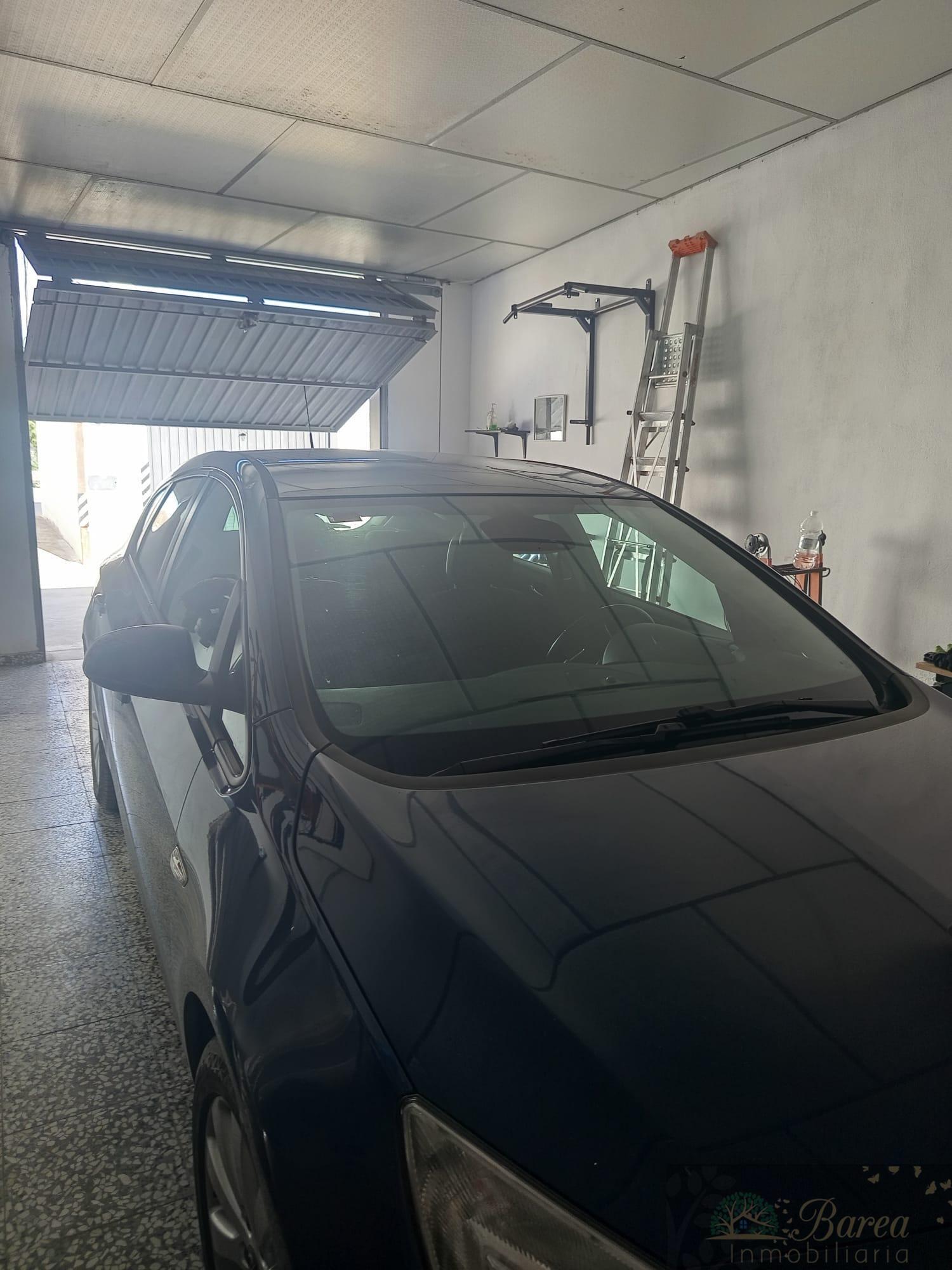 Venta de garaje en Rute