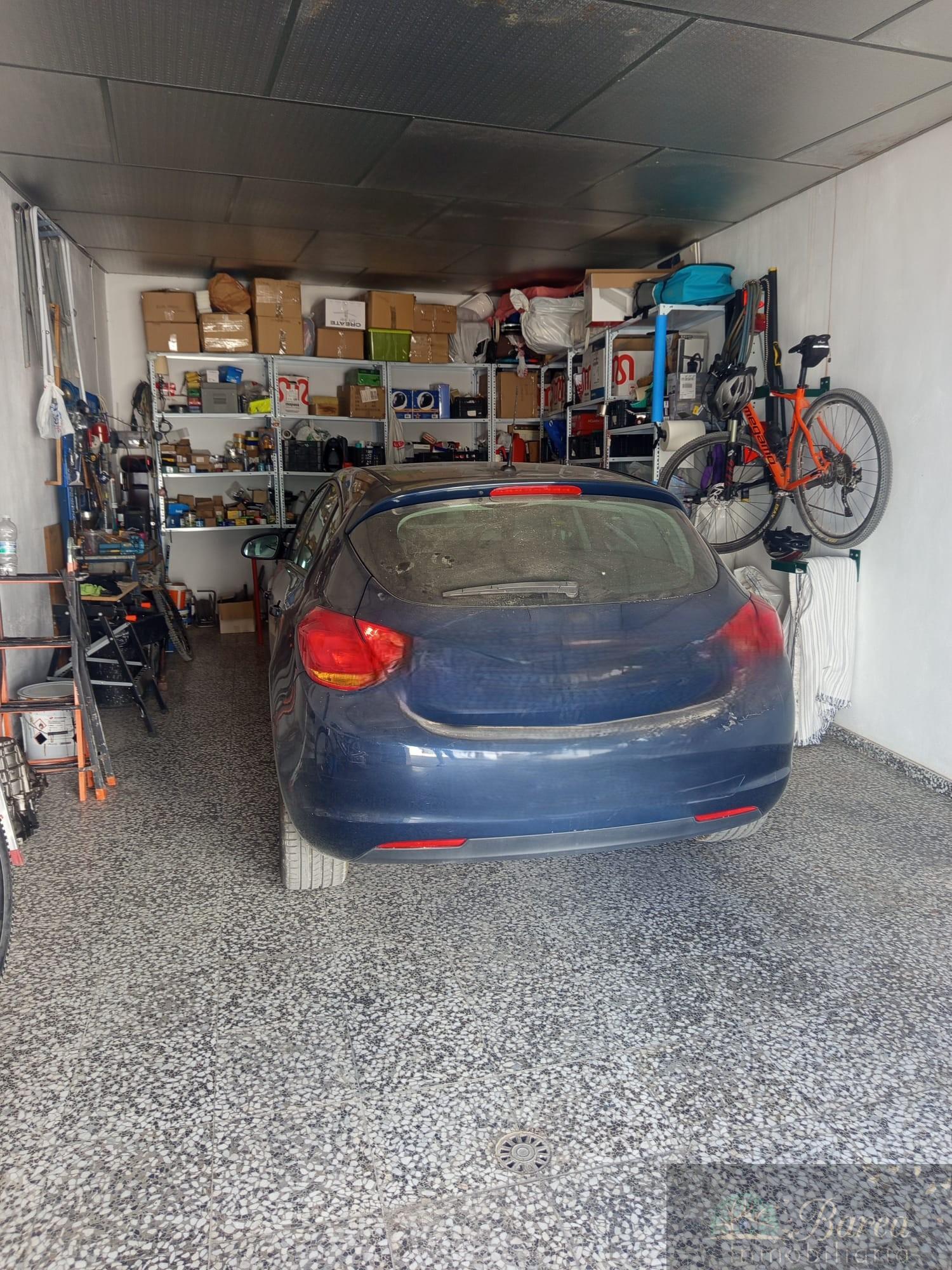 Venta de garaje en Rute