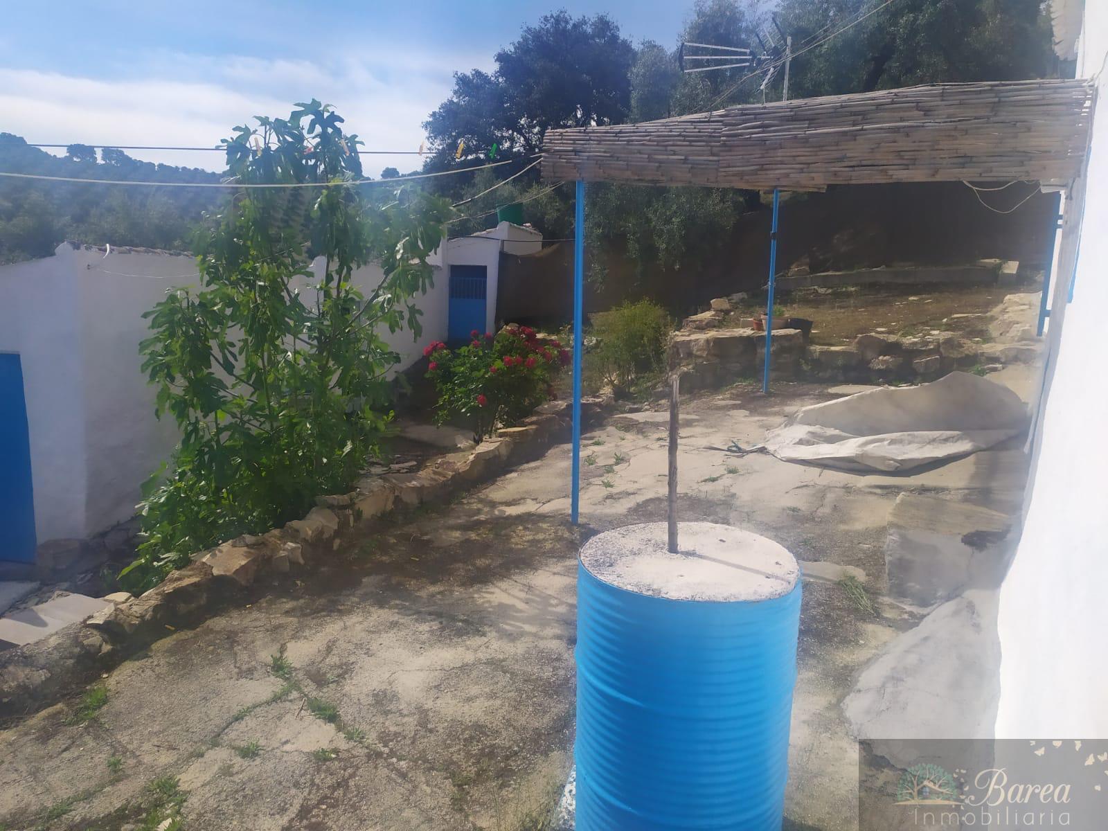 Venta de casa en Iznájar