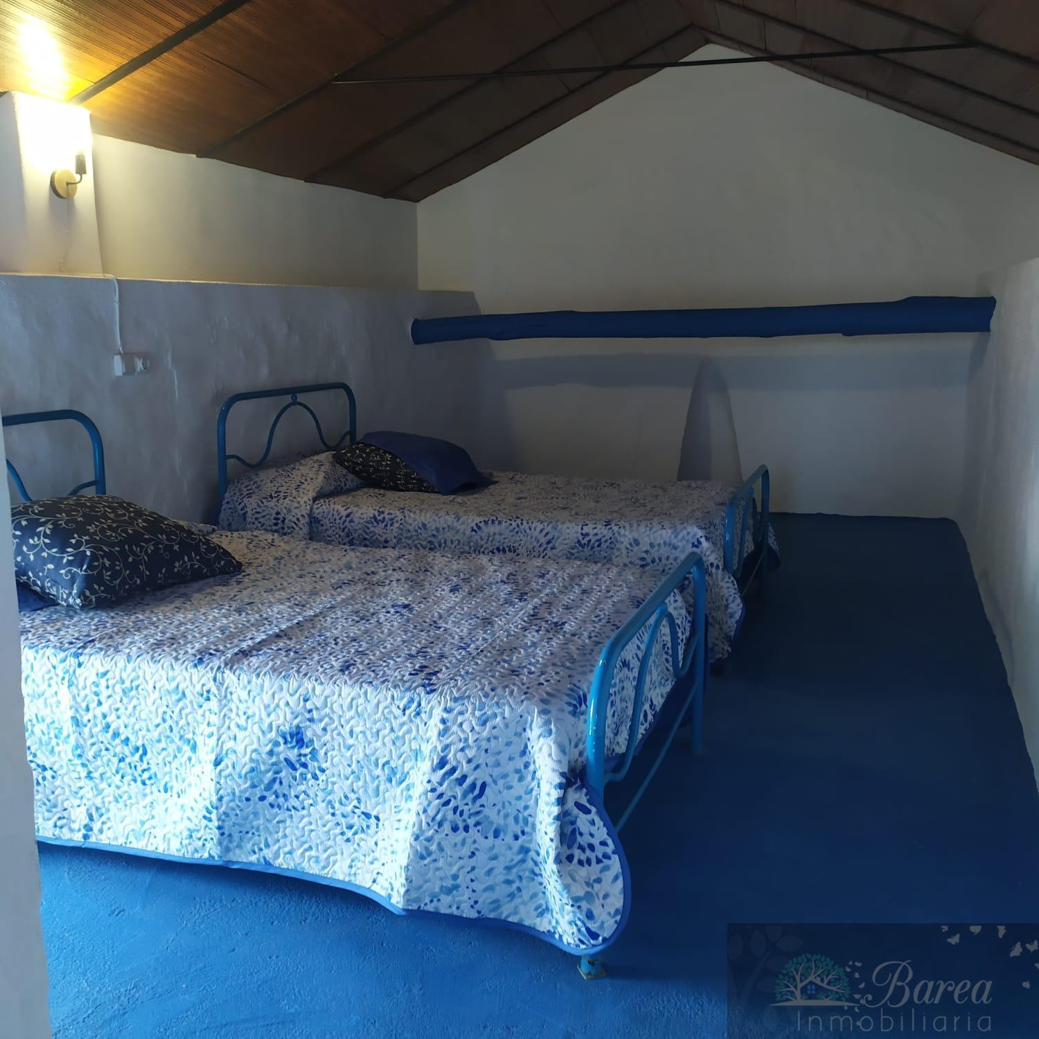 Venta de casa en Iznájar