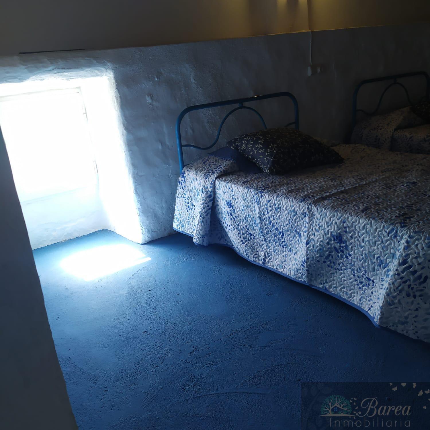 Venta de casa en Iznájar