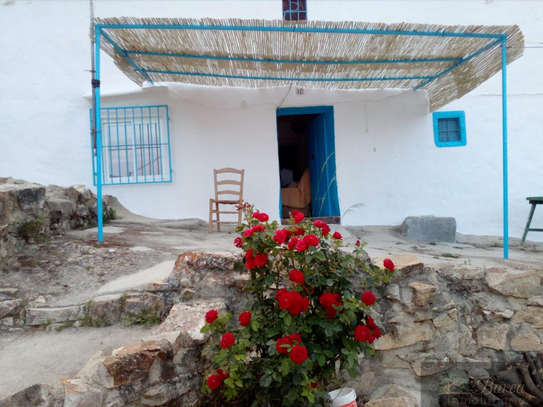 Venta de casa en Iznájar