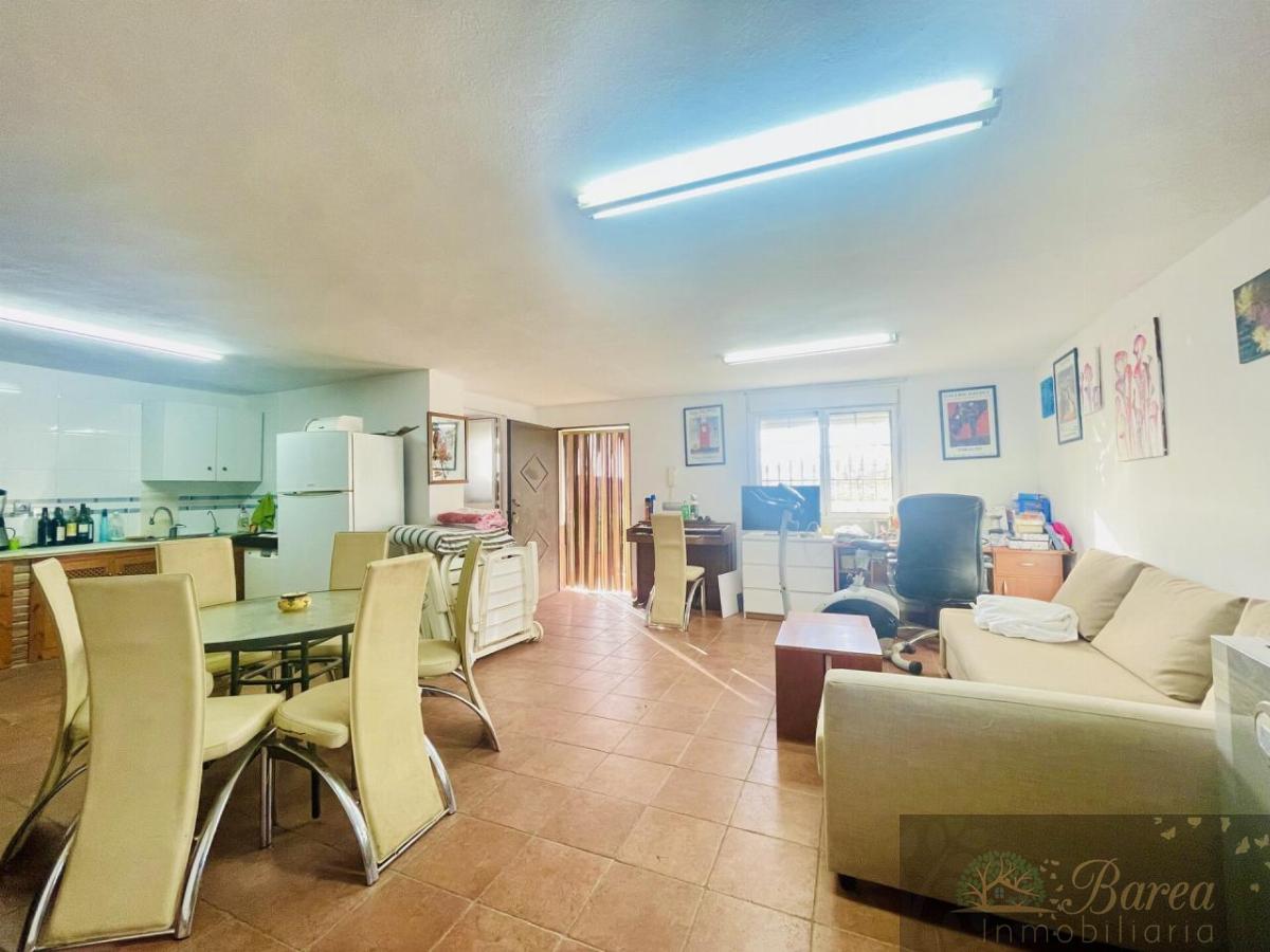 For sale of house in Rincón de la Victoria