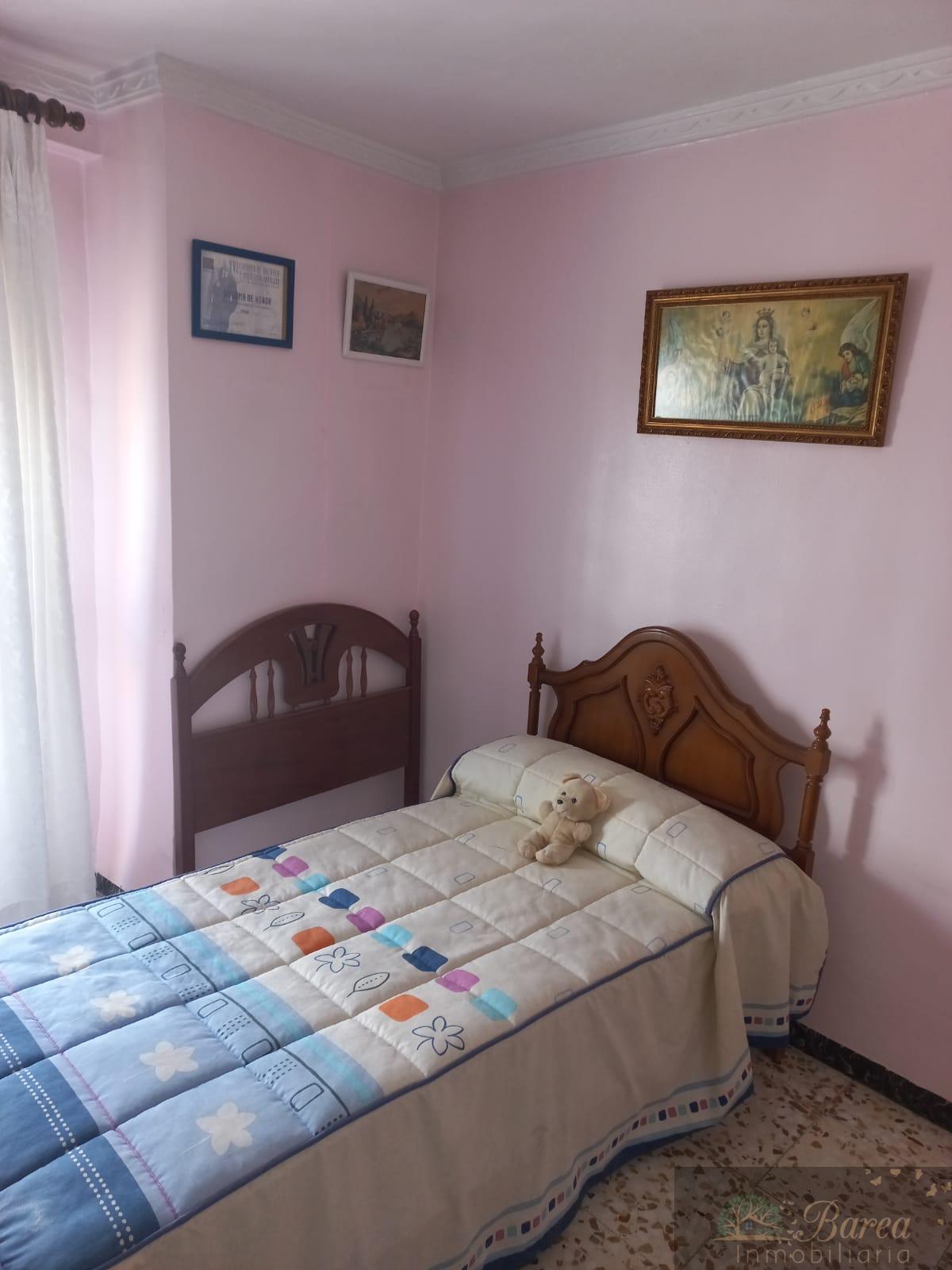 For sale of house in Rute