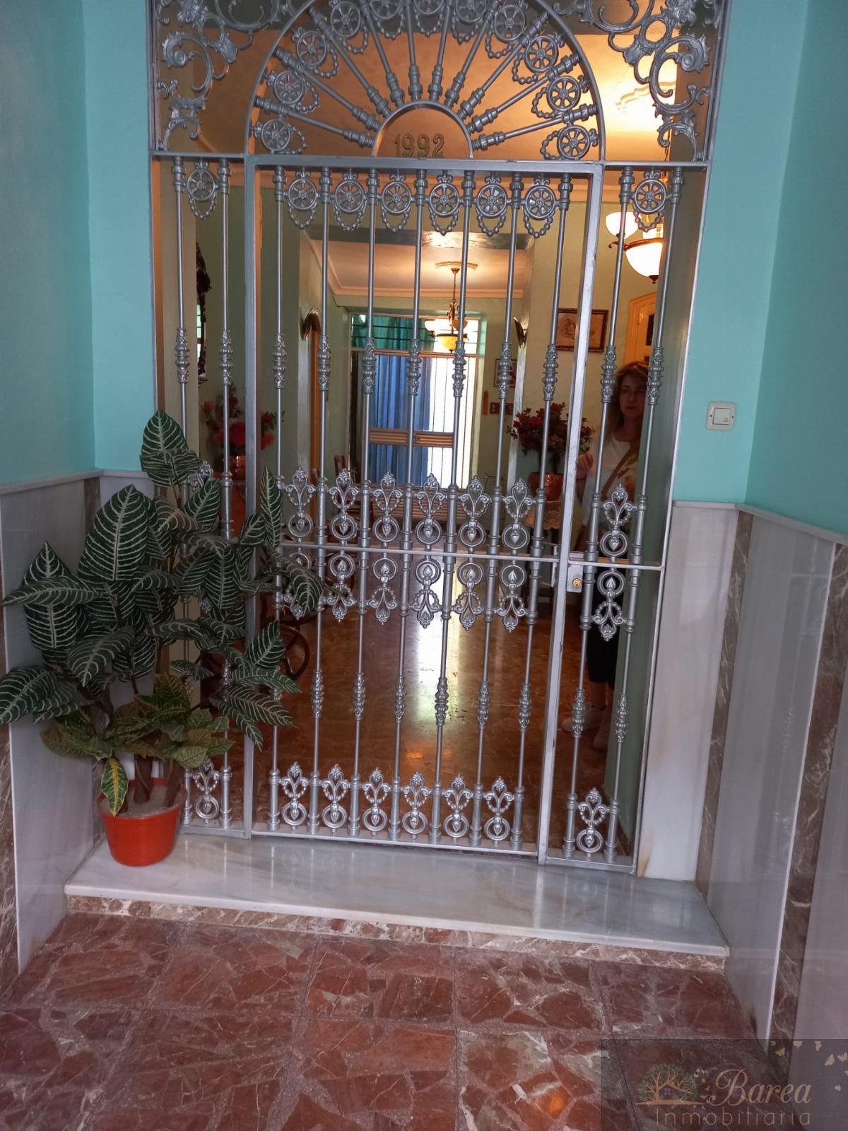 For sale of house in Rute