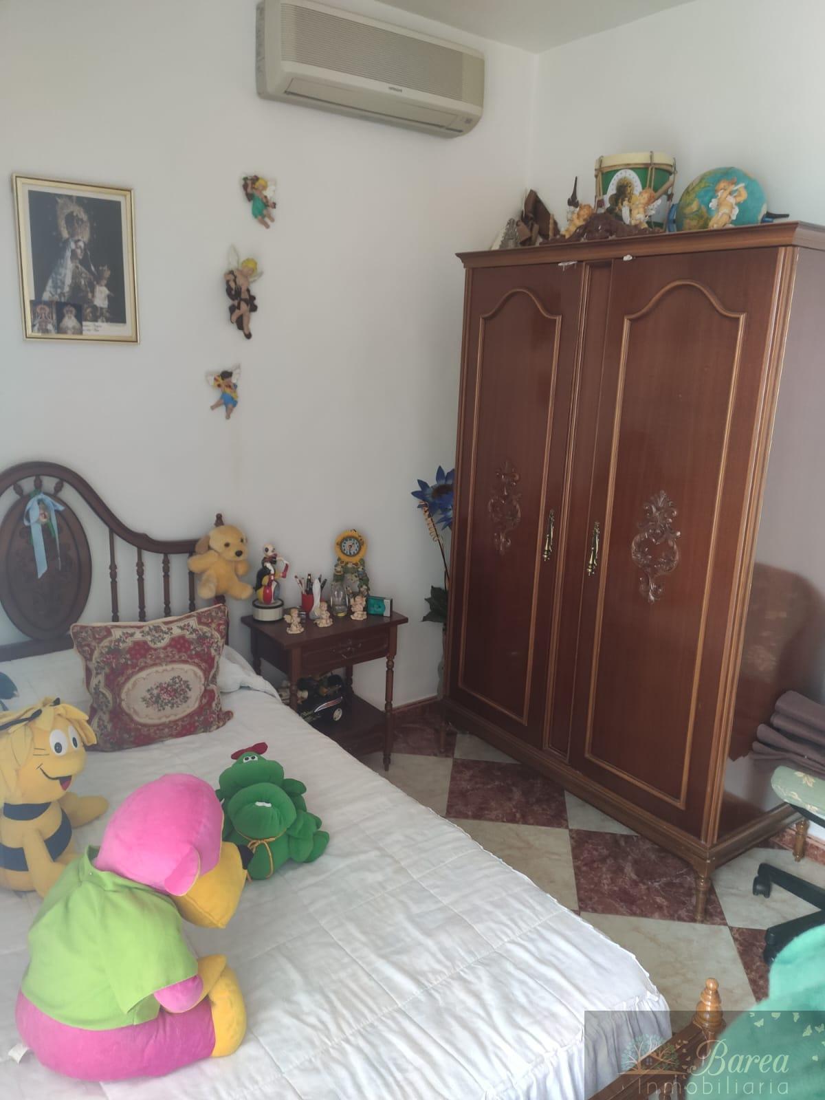 For sale of house in Rute