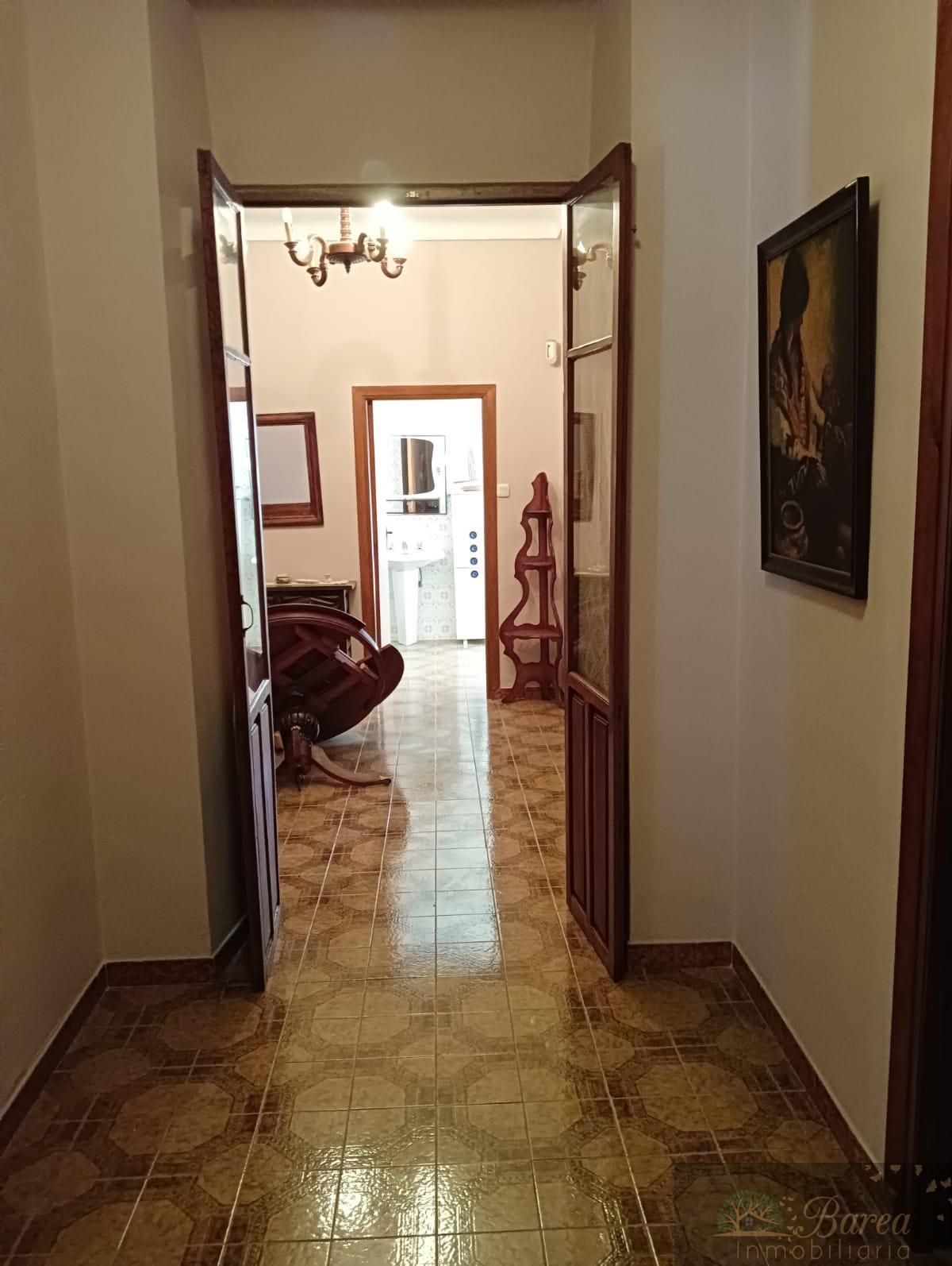 For sale of house in Encinas Reales