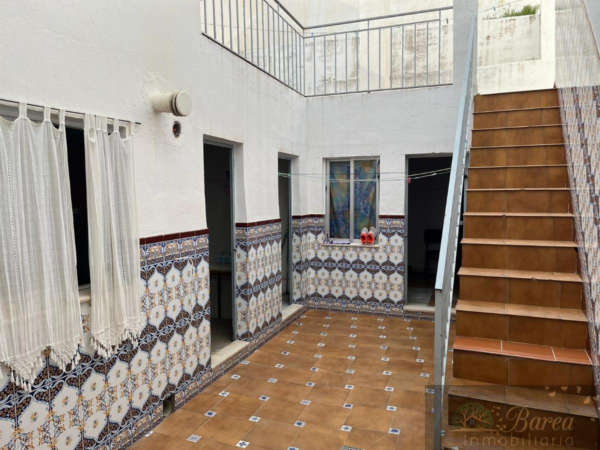 For sale of house in Rute