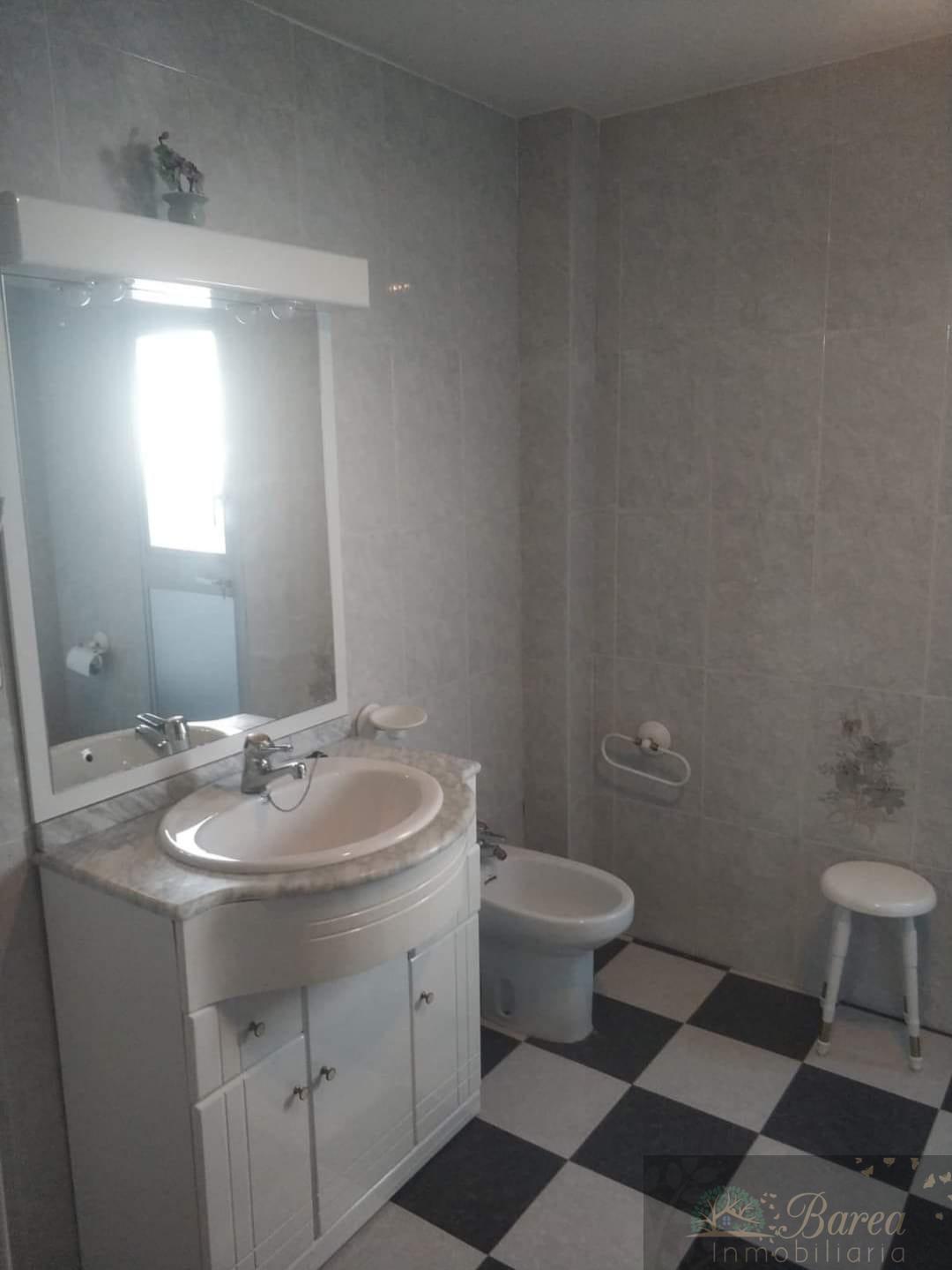 For sale of house in Rute