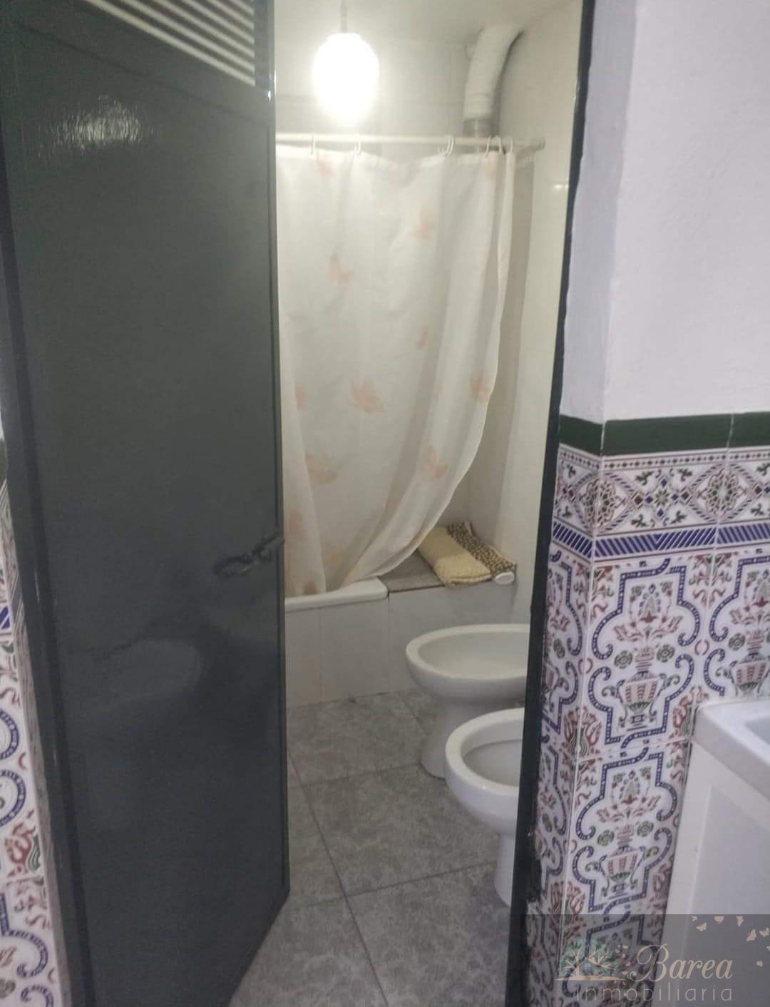 For sale of house in Rute