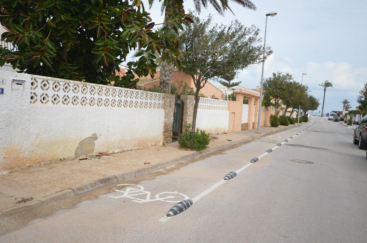 For sale of villa in Orihuela Costa