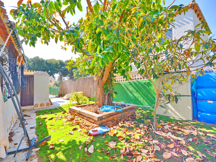 For sale of chalet in Orihuela Costa