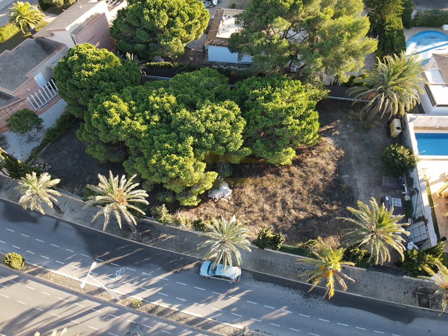For sale of land in Orihuela Costa