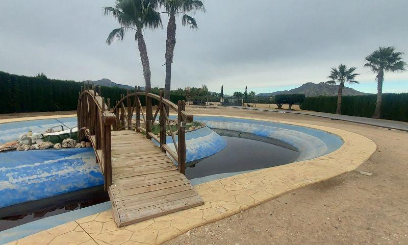 For sale of villa in Hondón De Las Nieves