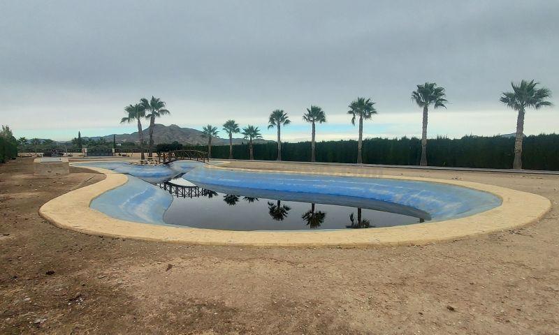 Verkoop van villa in Hondón De Las Nieves