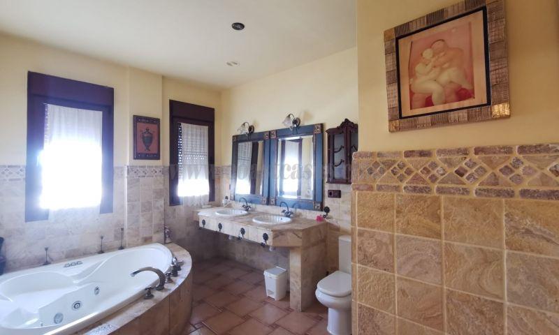For sale of villa in 
