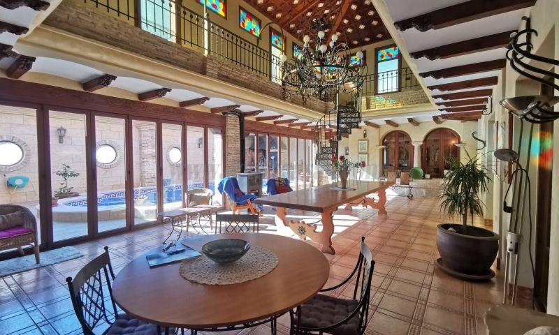 For sale of villa in 