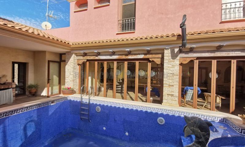 For sale of villa in 