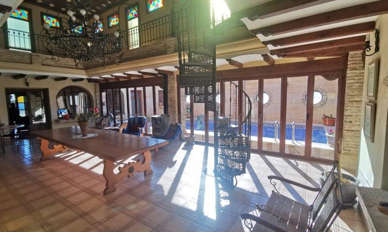 For sale of villa in 