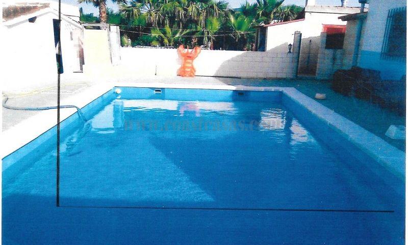 Zu verkaufen von villa in
 Hondón De Las Nieves