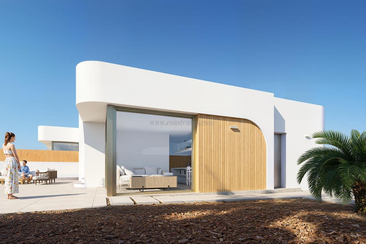 Venta de villa en Los Alcázares