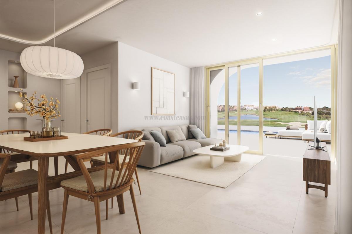 Venta de villa en Los Alcázares