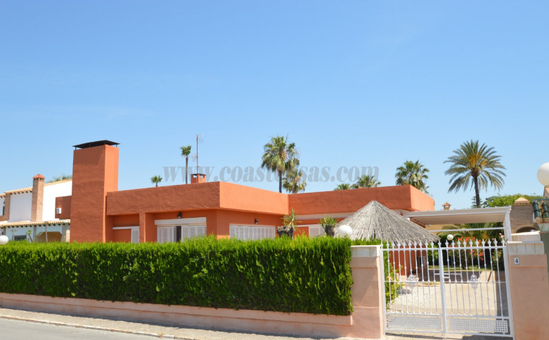 Köp av herrgård i Torrevieja