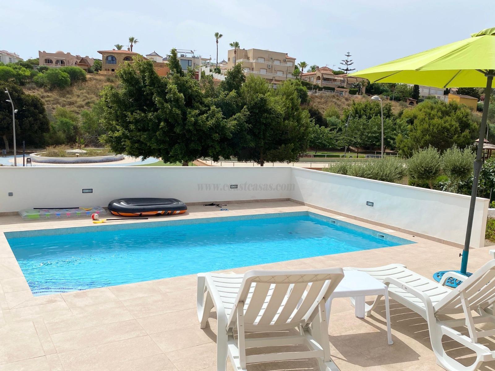 Venta de chalet en Torrevieja