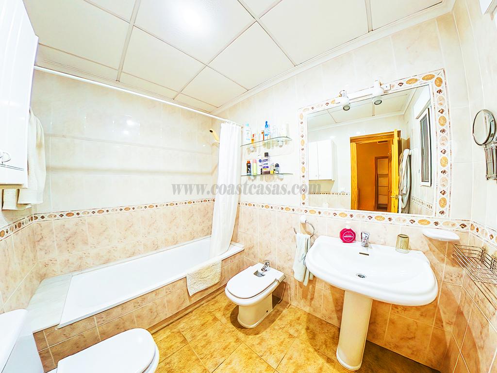 Venta de chalet en Orihuela Costa