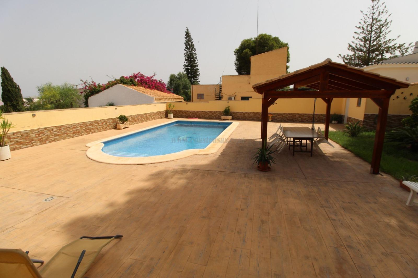 Venta de chalet en Torrevieja