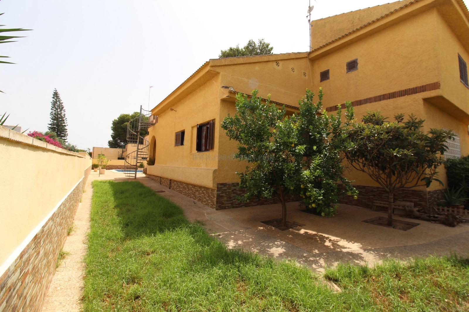 Venta de chalet en Torrevieja