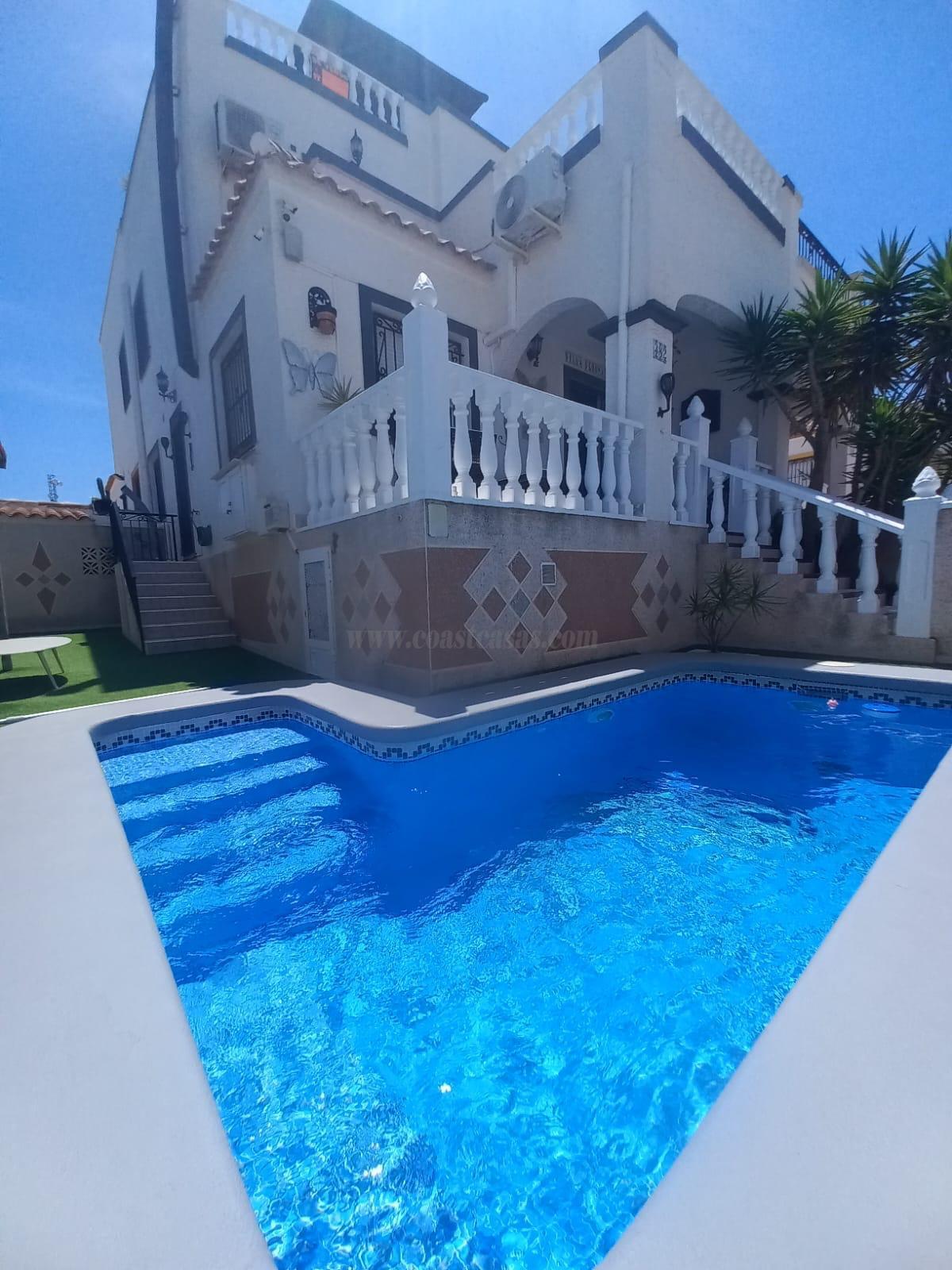 Venta de chalet en Orihuela Costa