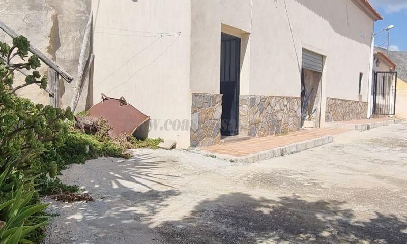 Venta de finca rústica en Hondón De Las Nieves