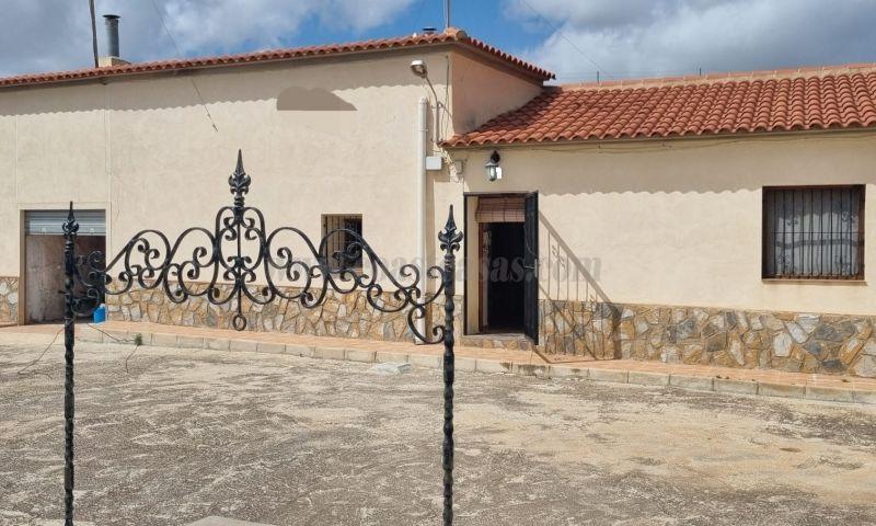 Venta de finca rústica en Hondón De Las Nieves