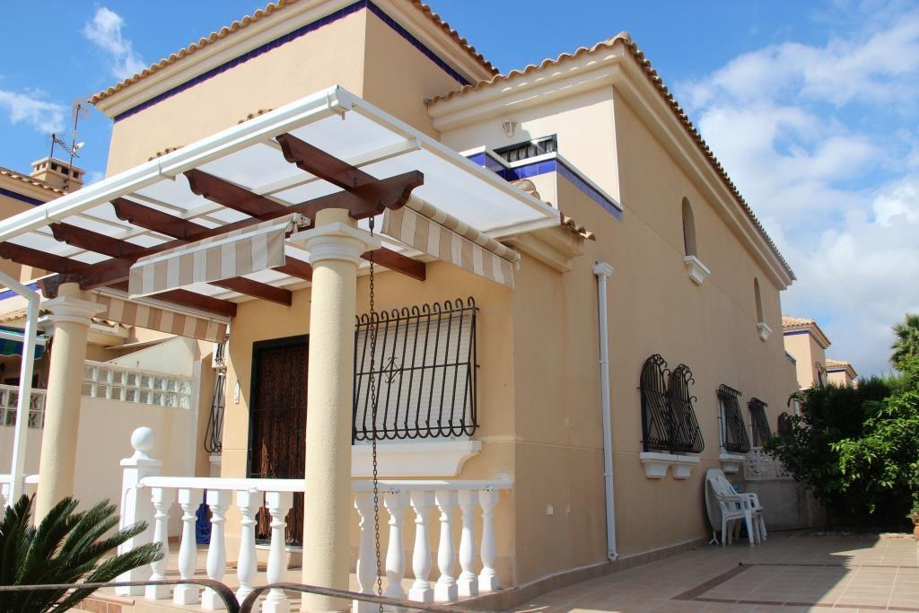 Venta de casa en Orihuela Costa