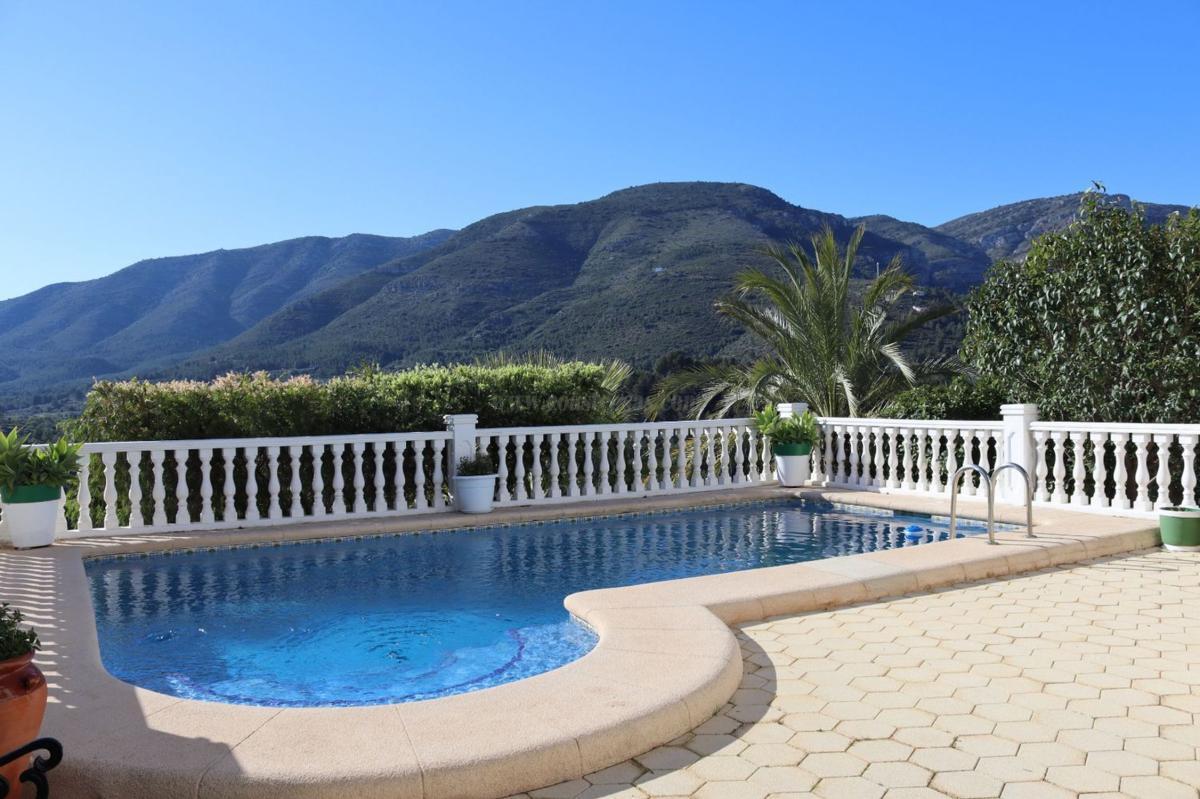 Venta de casas en Benichembla