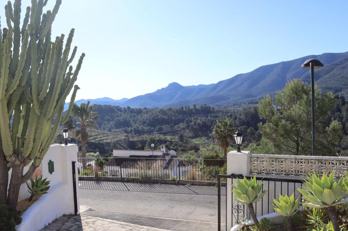 Venta de casas en Benichembla