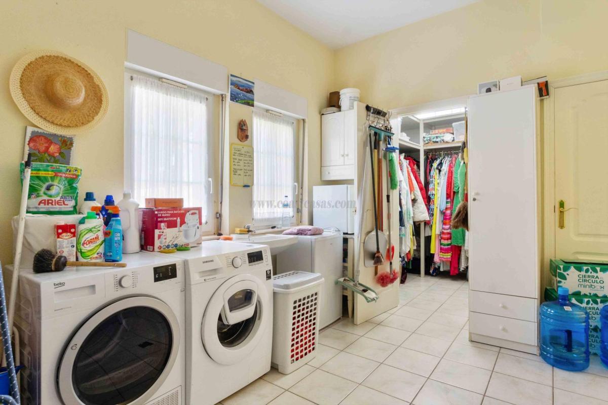 Venta de villa en Orihuela