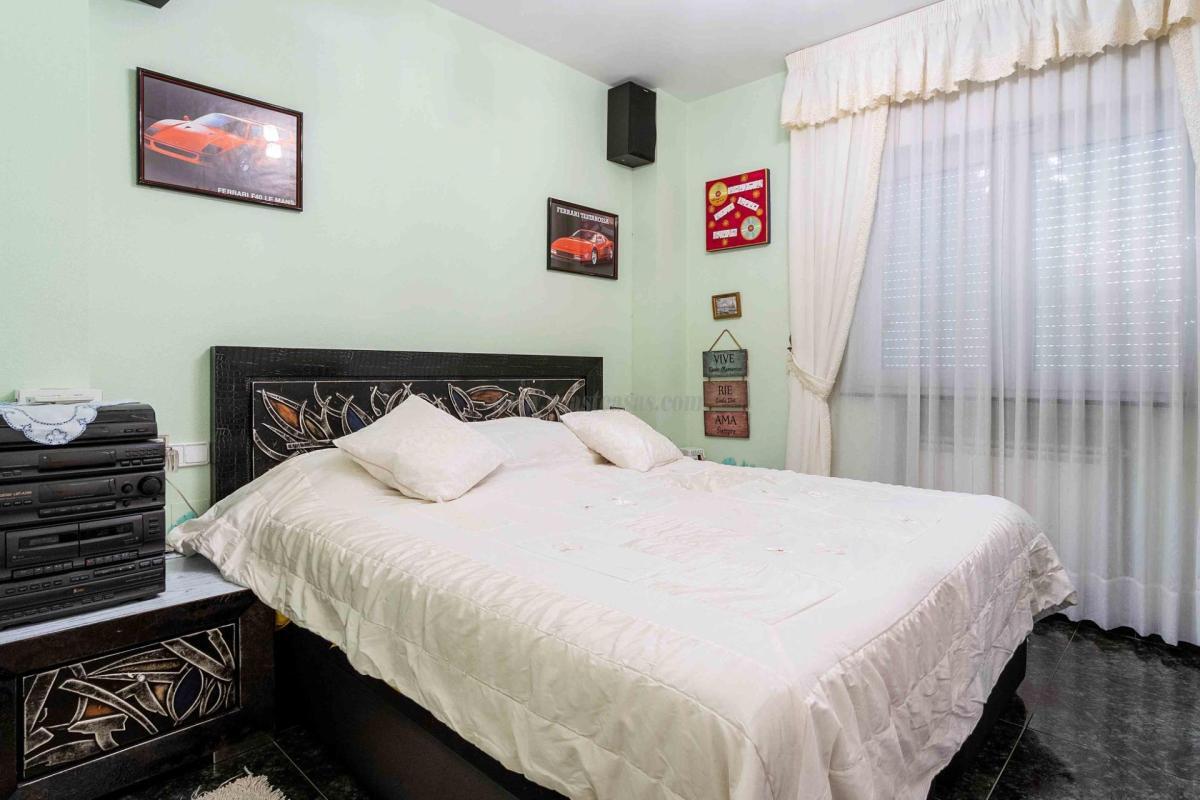 Venta de villa en Orihuela