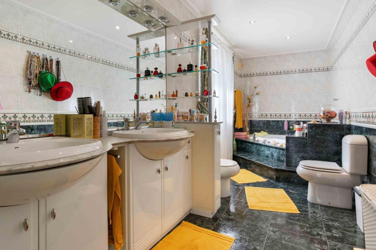 Venta de villa en Orihuela