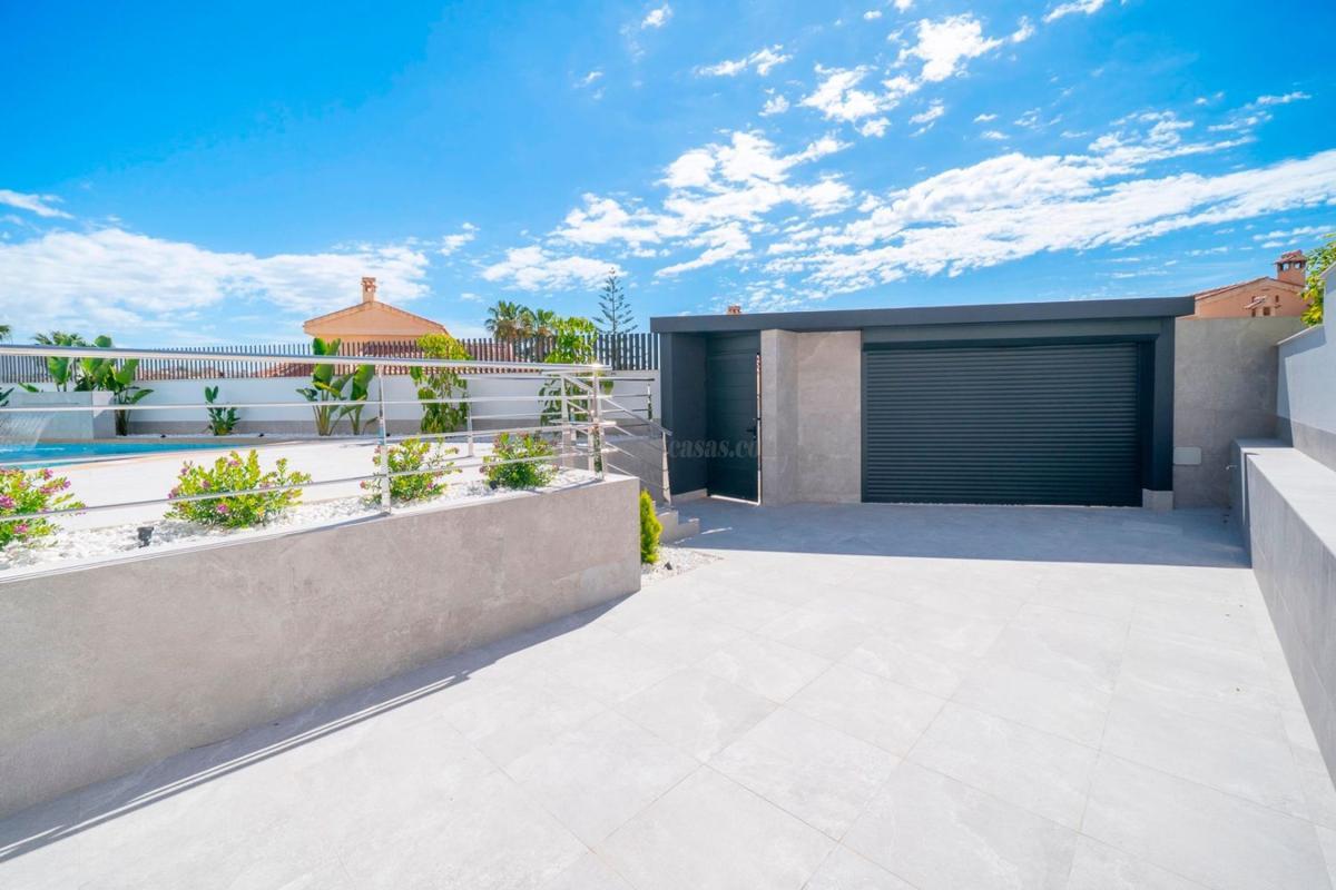 Venta de villa en Rojales