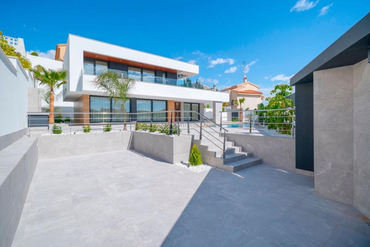 Venta de villa en Rojales