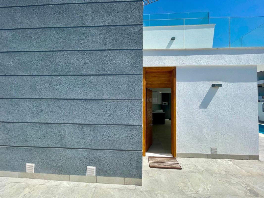Venta de villa en Benijofar