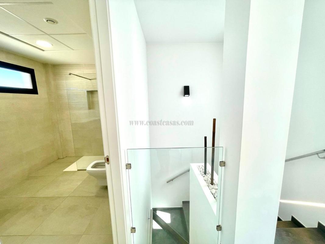 Venta de villa en Benijofar