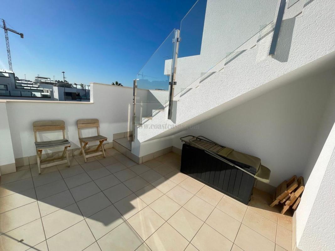 Venta de villa en Benijofar