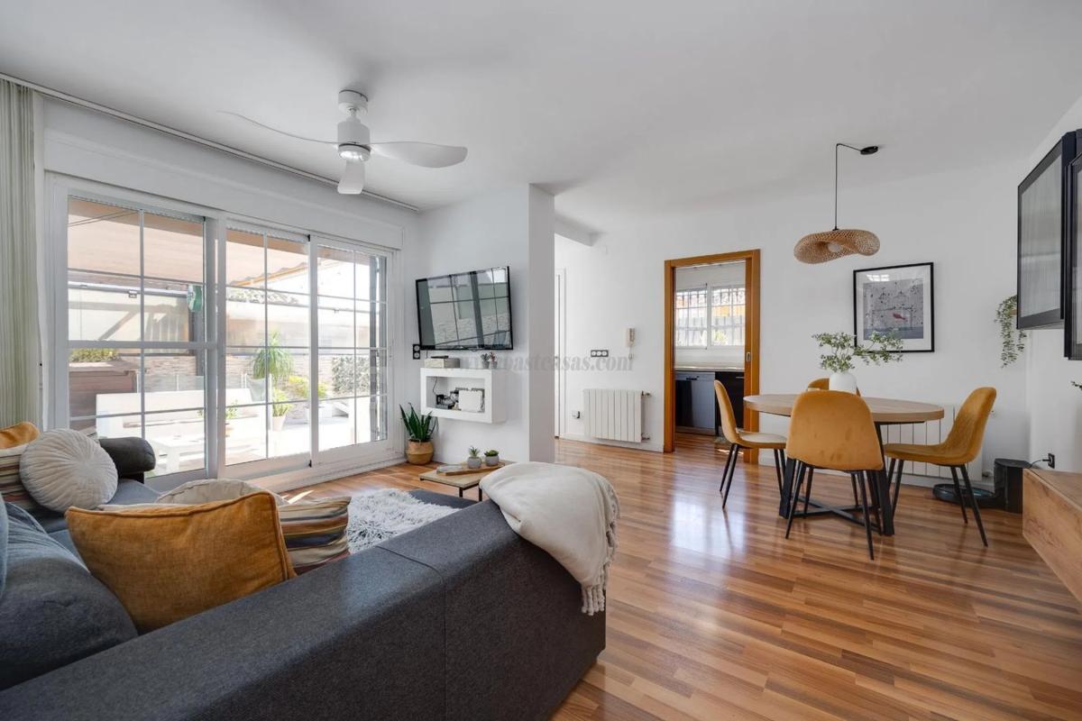 Venta de villa en Los Montesinos