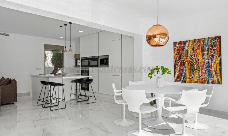 For sale of villa in Punta Prima