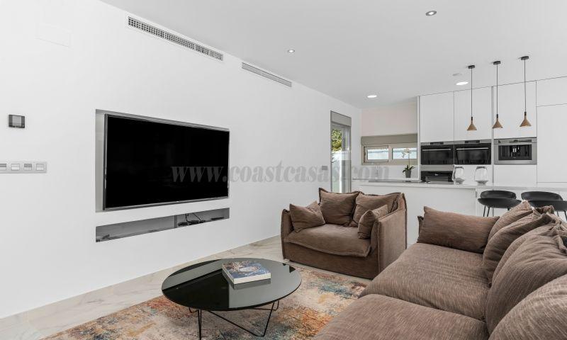 For sale of villa in Punta Prima
