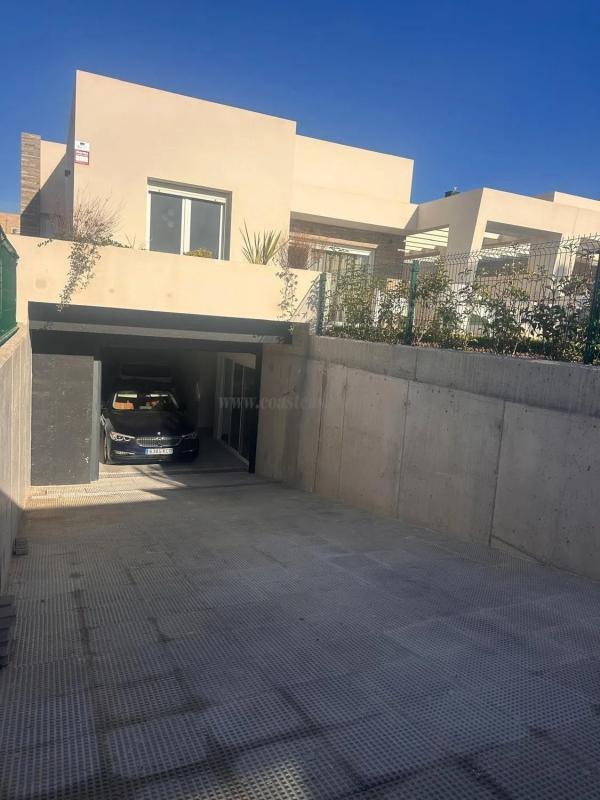Venta de villa en Algorfa