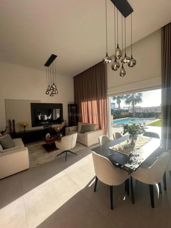 Venta de villa en Algorfa